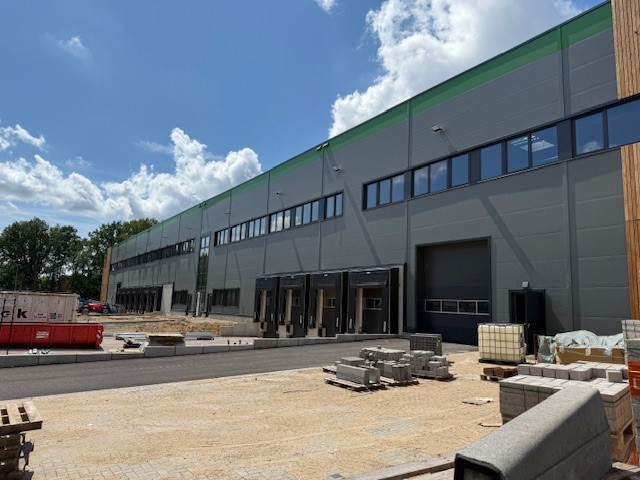 Norderstedt lager- / Logistikflächen, Serviceflächen, Büro Mietbeginn sofort